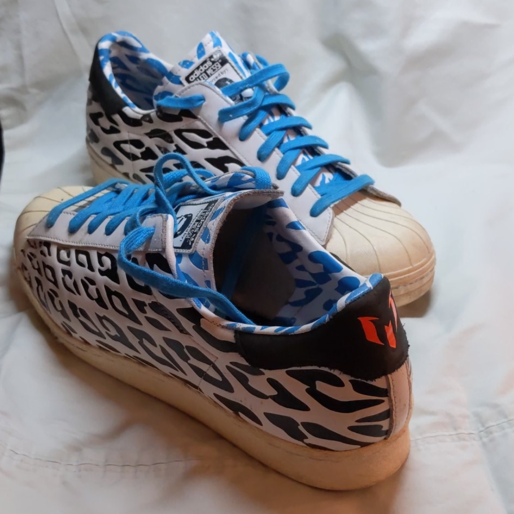 RARE Adidas Lionel Messi Superstars